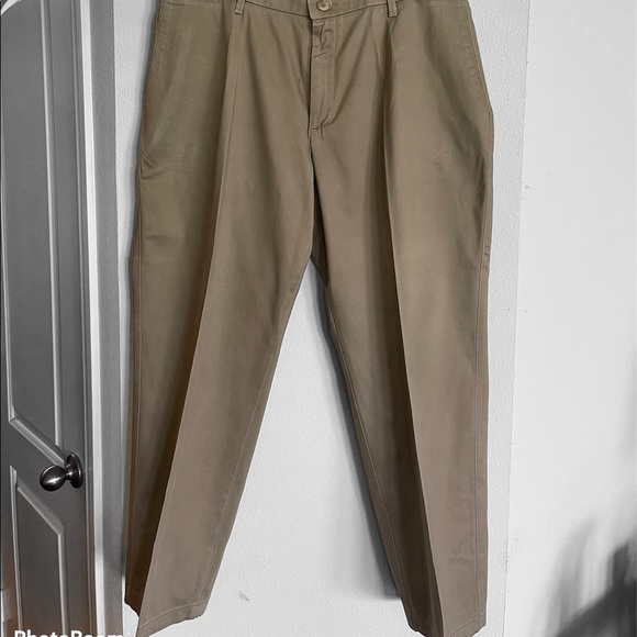 Men’s 36/29 Khakis - Picture 1 of 4
